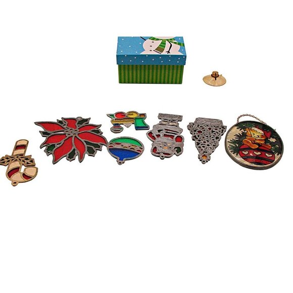 Lot 7 Vintage Mixed Christmas Holiday Acrylic Glass Stained Suncatcher Ornaments - Picture 9 of 11